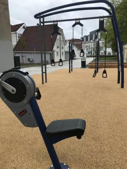 Sjarmerende hybel med eget bad og egen bakgård! Stavanger Eksteriør billede
